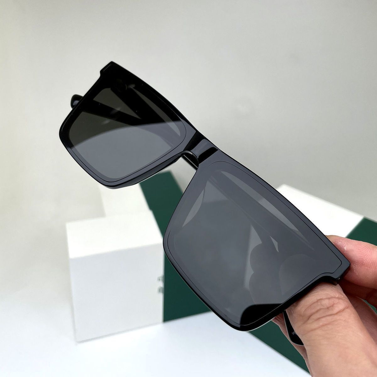 High-grade Sun Protection And UV Protection For Men