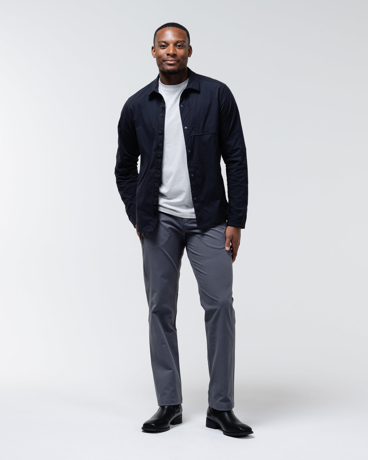 Passage Technical Chino — Charcoal