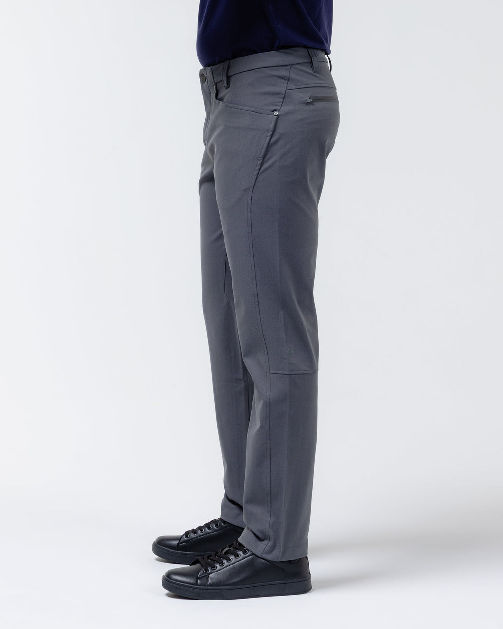 Passage Technical Chino — Charcoal