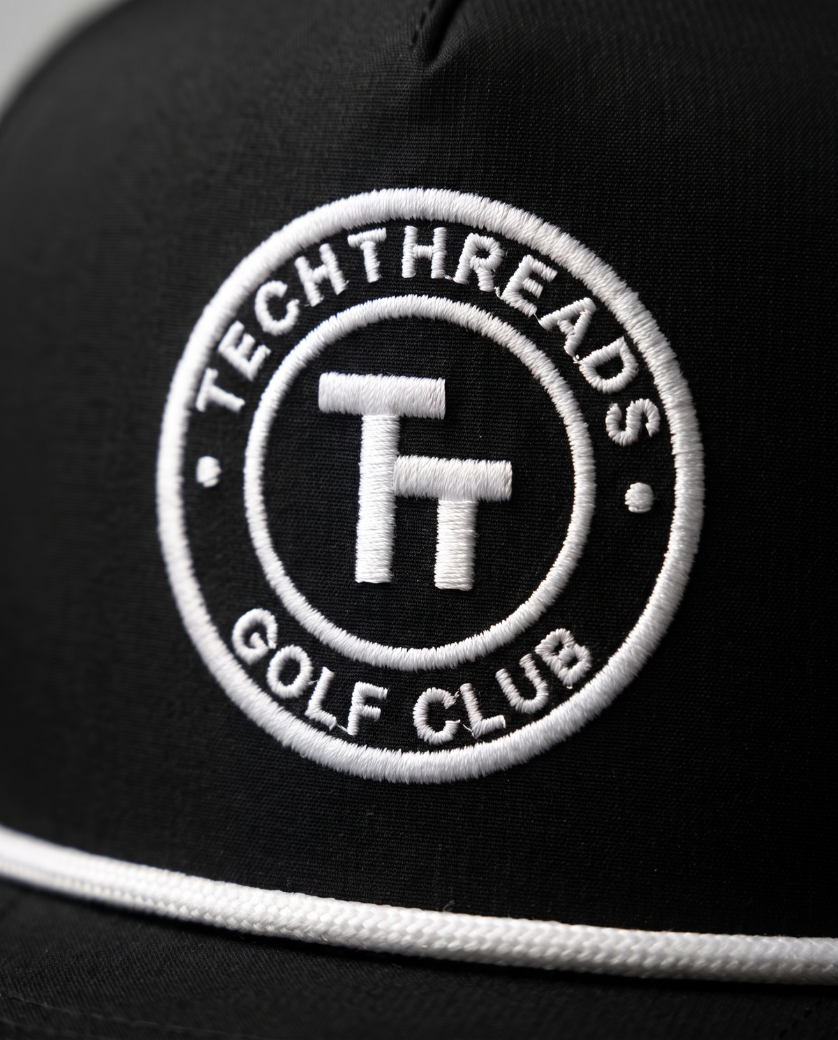 The Fairway Cap by TechThreads, crest close-up